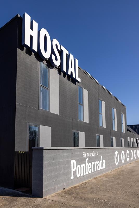 As Hoteles Ponferrada Columbrianos Exterior foto